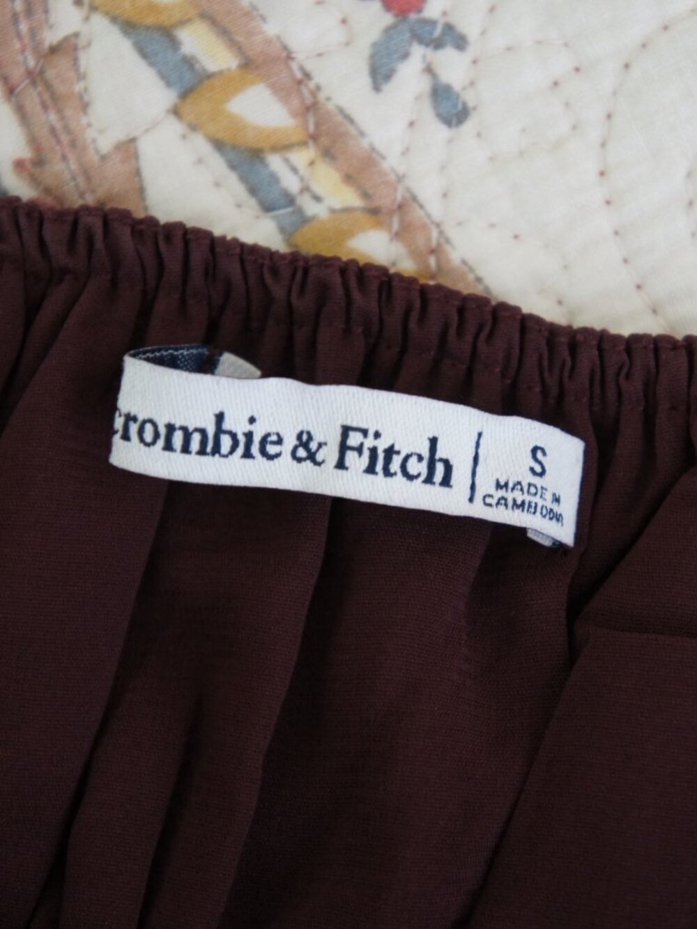 Abercrombie Long Burgundy Smocked Off the Shoulder Peasant Dress Size Small - Picture 2 of 10